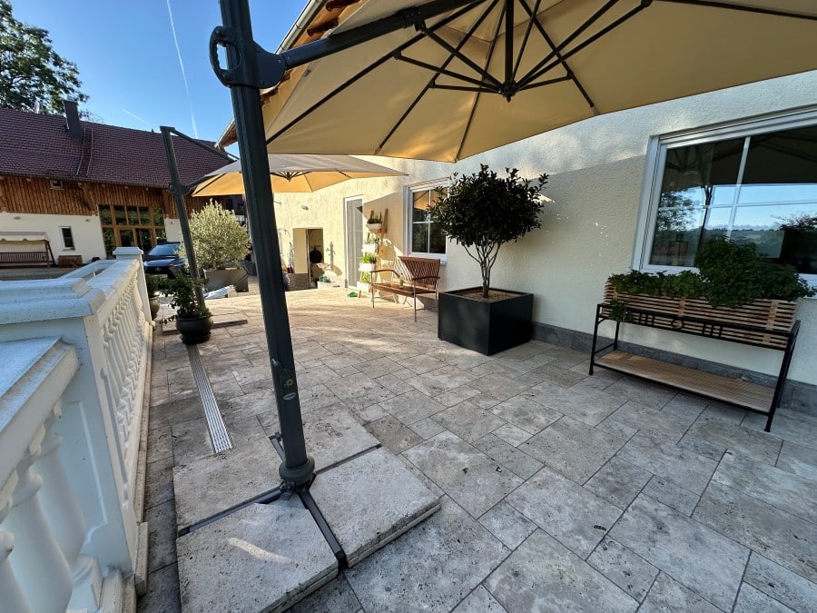 Travertin-Terrasse-alt