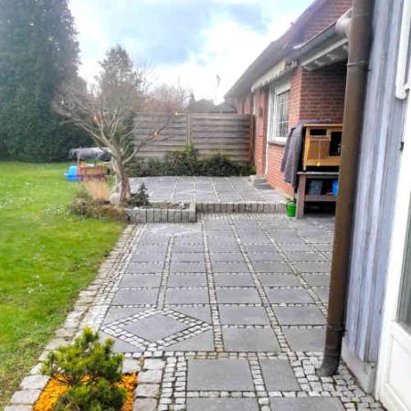 Betonplatten mit SteinDino gereinigt