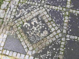 Betonplatten mit Flechten Detail